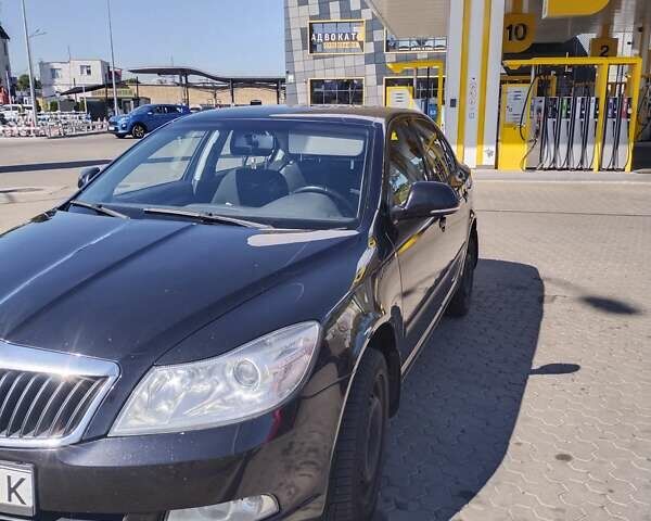 Чорний Шкода Октавія, об'ємом двигуна 1.8 л та пробігом 247 тис. км за 7350 $, фото 2 на Automoto.ua