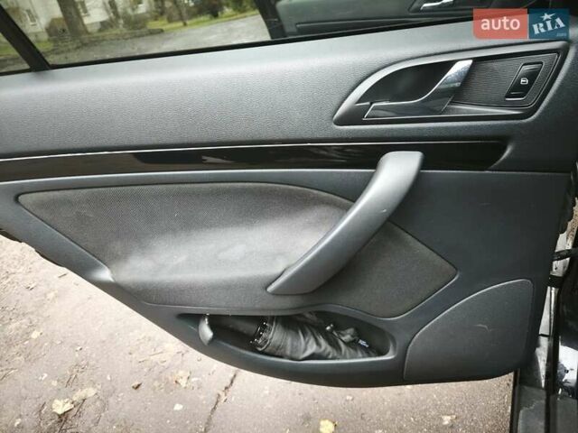 Черный Шкода Октавия, объемом двигателя 1.8 л и пробегом 156 тыс. км за 8500 $, фото 4 на Automoto.ua