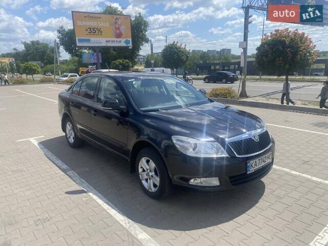 Шкода Октавия 2012 в Киеве на Automoto.ua Черный Шкода Октавия, объемом двигателя 1.6 л и пробегом 252 тыс. км за 9300 $, фото 6 на Automoto.ua