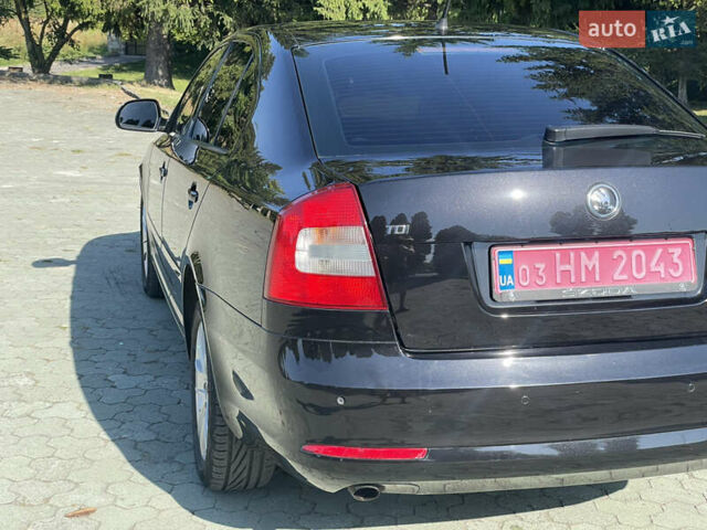 Чорний Шкода Октавія, об'ємом двигуна 2 л та пробігом 231 тис. км за 9950 $, фото 12 на Automoto.ua