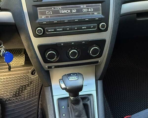 Черный Шкода Октавия, объемом двигателя 1.97 л и пробегом 41 тыс. км за 16200 $, фото 40 на Automoto.ua