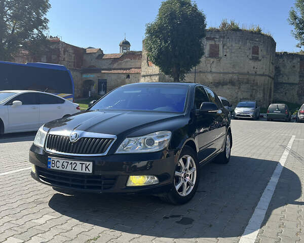 Шкода Октавия 2012 в Бережанах на Automoto.ua Черный Шкода Октавия, объемом двигателя 1.6 л и пробегом 308 тыс. км за 9200 $, фото 6 на Automoto.ua