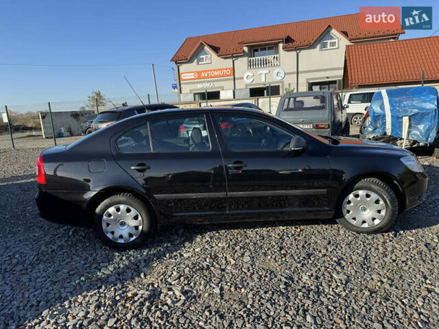 Черный Шкода Октавия, объемом двигателя 1.6 л и пробегом 176 тыс. км за 9000 $, фото 2 на Automoto.ua