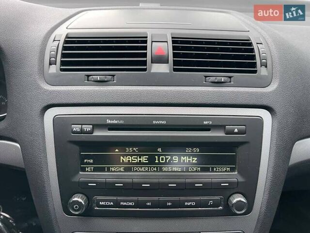 Черный Шкода Октавия, объемом двигателя 1.8 л и пробегом 159 тыс. км за 7990 $, фото 22 на Automoto.ua