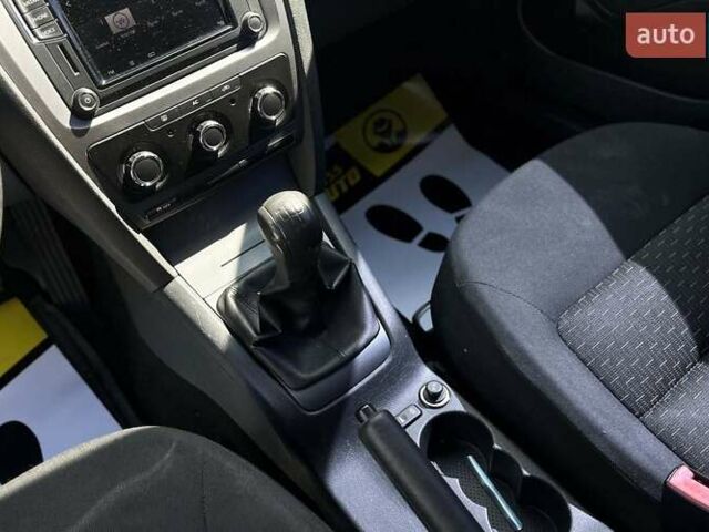 Черный Шкода Октавия, объемом двигателя 1.6 л и пробегом 192 тыс. км за 7990 $, фото 17 на Automoto.ua