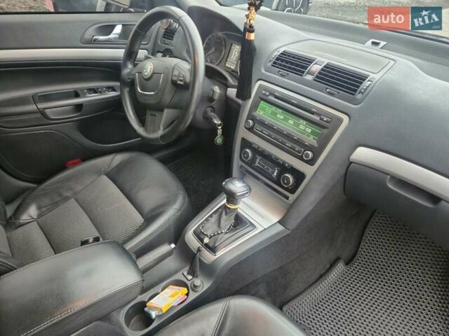 Черный Шкода Октавия, объемом двигателя 1.97 л и пробегом 270 тыс. км за 12700 $, фото 24 на Automoto.ua