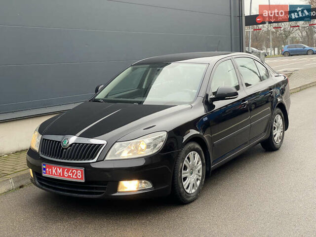Чорний Шкода Октавія, об'ємом двигуна 1.6 л та пробігом 183 тис. км за 7999 $, фото 23 на Automoto.ua