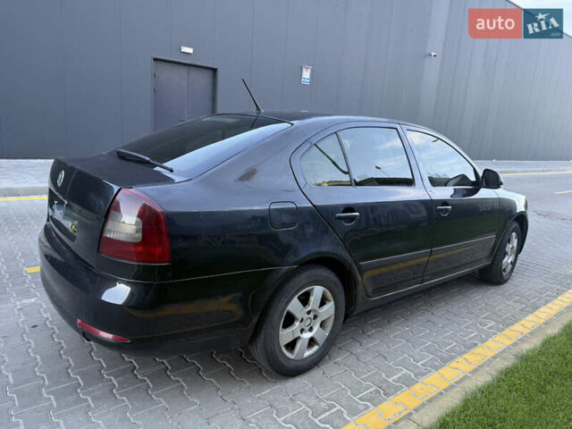 Чорний Шкода Октавія, об'ємом двигуна 1.6 л та пробігом 240 тис. км за 5700 $, фото 5 на Automoto.ua
