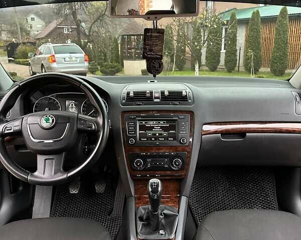 Чорний Шкода Октавія, об'ємом двигуна 0 л та пробігом 230 тис. км за 10800 $, фото 18 на Automoto.ua