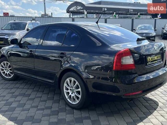 Черный Шкода Октавия, объемом двигателя 1.6 л и пробегом 192 тыс. км за 7990 $, фото 4 на Automoto.ua