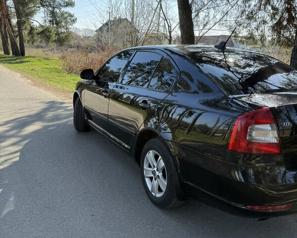 Черный Шкода Октавия, объемом двигателя 1.6 л и пробегом 294 тыс. км за 8950 $, фото 6 на Automoto.ua