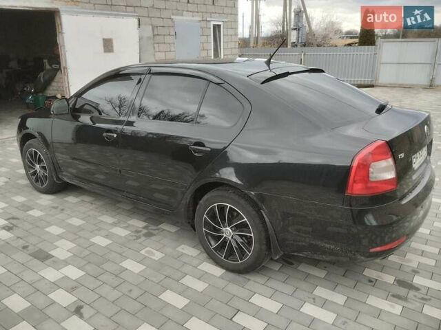 Чорний Шкода Октавія, об'ємом двигуна 1.8 л та пробігом 225 тис. км за 8600 $, фото 2 на Automoto.ua