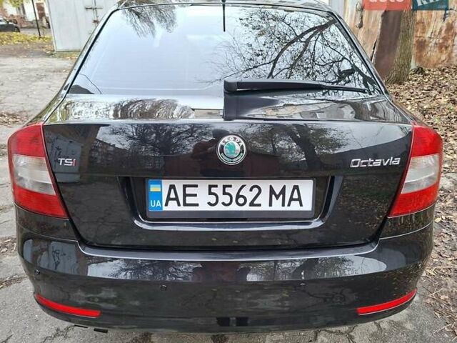Черный Шкода Октавия, объемом двигателя 1.8 л и пробегом 173 тыс. км за 9400 $, фото 3 на Automoto.ua