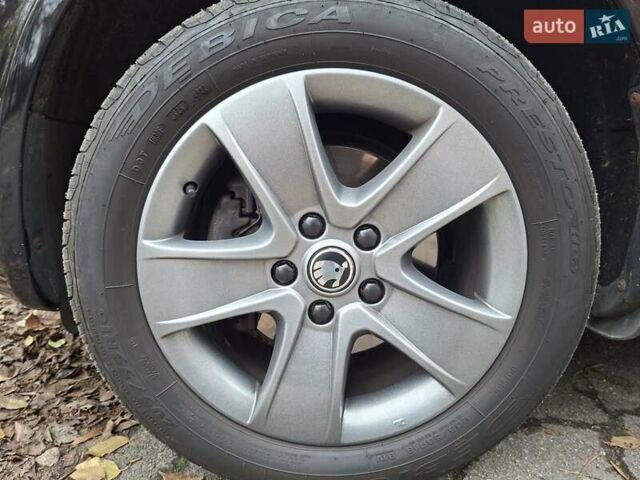 Черный Шкода Октавия, объемом двигателя 1.8 л и пробегом 173 тыс. км за 9400 $, фото 6 на Automoto.ua