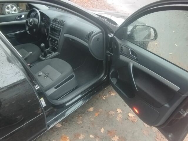 Черный Шкода Октавия, объемом двигателя 1.9 л и пробегом 284 тыс. км за 6900 $, фото 10 на Automoto.ua