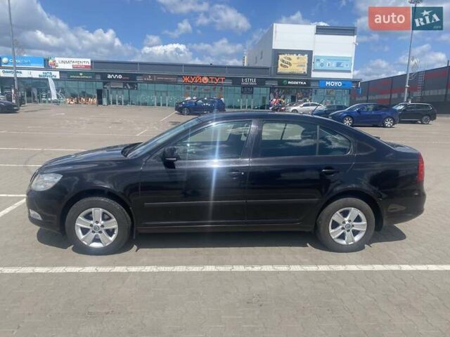 Шкода Октавия 2012 в Киеве на Automoto.ua Черный Шкода Октавия, объемом двигателя 1.6 л и пробегом 252 тыс. км за 9300 $, фото 1 на Automoto.ua