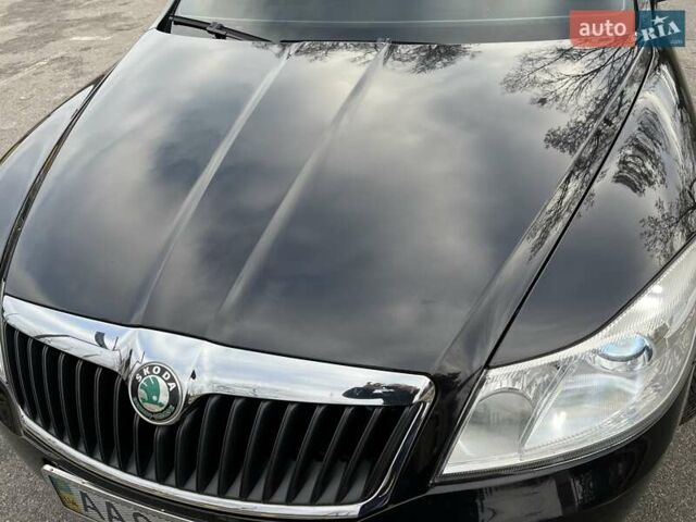 Черный Шкода Октавия, объемом двигателя 1.8 л и пробегом 73 тыс. км за 11200 $, фото 3 на Automoto.ua