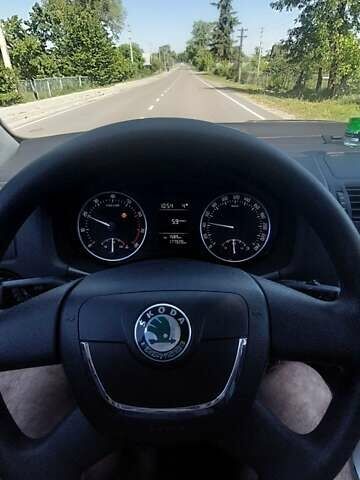 Черный Шкода Октавия, объемом двигателя 1.8 л и пробегом 179 тыс. км за 8200 $, фото 23 на Automoto.ua