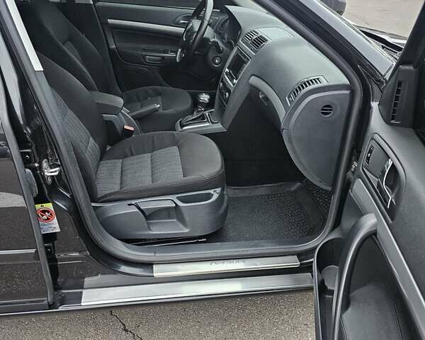 Чорний Шкода Октавія, об'ємом двигуна 2 л та пробігом 240 тис. км за 10900 $, фото 15 на Automoto.ua