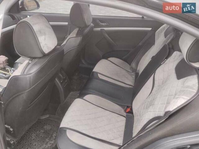 Чорний Шкода Октавія, об'ємом двигуна 1.8 л та пробігом 225 тис. км за 8600 $, фото 4 на Automoto.ua