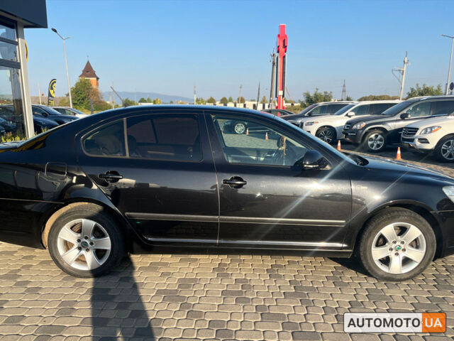 Чорний Шкода Октавія, об'ємом двигуна 1.6 л та пробігом 302 тис. км за 9300 $, фото 7 на Automoto.ua