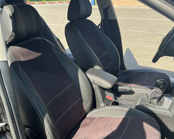 Шкода Октавия 2012 в Бережанах на Automoto.ua Черный Шкода Октавия, объемом двигателя 1.6 л и пробегом 308 тыс. км за 9200 $, фото 15 на Automoto.ua