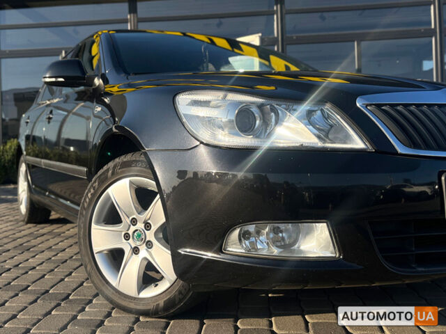 Чорний Шкода Октавія, об'ємом двигуна 1.6 л та пробігом 302 тис. км за 9300 $, фото 8 на Automoto.ua
