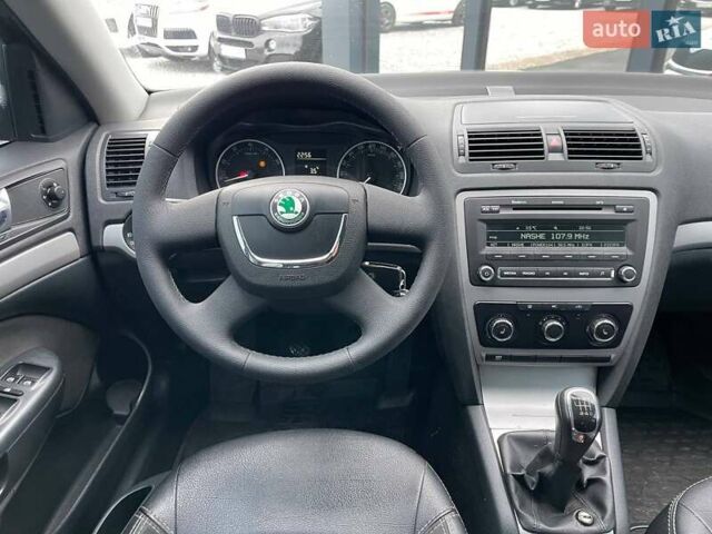 Черный Шкода Октавия, объемом двигателя 1.8 л и пробегом 159 тыс. км за 7990 $, фото 13 на Automoto.ua