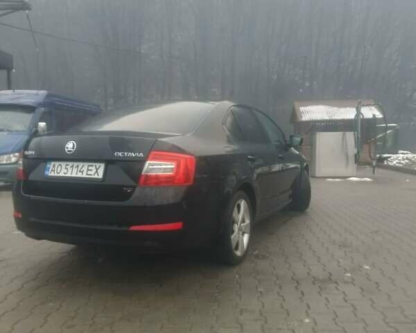 Черный Шкода Октавия, объемом двигателя 1.6 л и пробегом 252 тыс. км за 9000 $, фото 3 на Automoto.ua