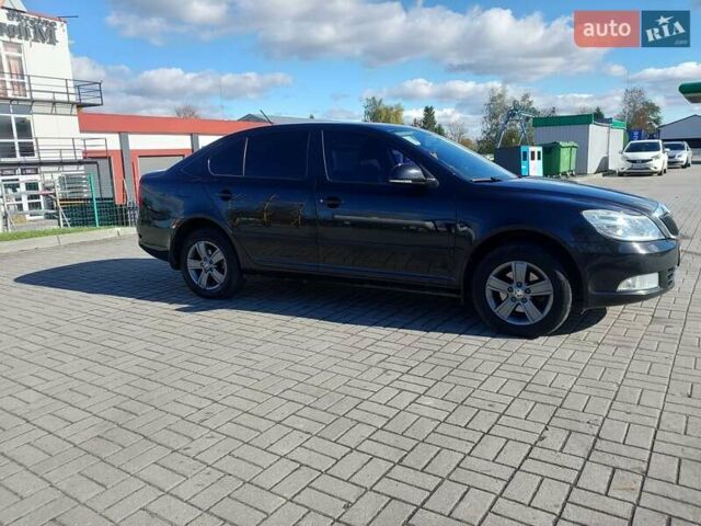 Черный Шкода Октавия, объемом двигателя 1.9 л и пробегом 181 тыс. км за 7850 $, фото 3 на Automoto.ua