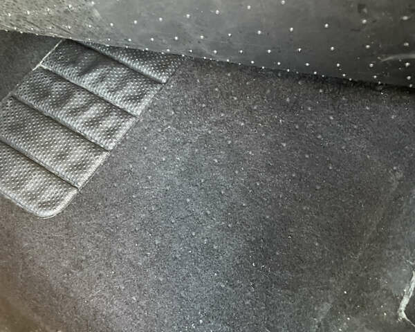 Черный Шкода Октавия, объемом двигателя 1.6 л и пробегом 270 тыс. км за 9600 $, фото 29 на Automoto.ua