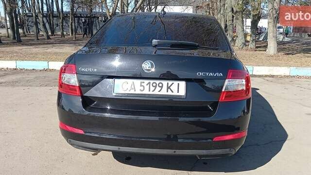 Черный Шкода Октавия, объемом двигателя 1.6 л и пробегом 271 тыс. км за 11000 $, фото 1 на Automoto.ua