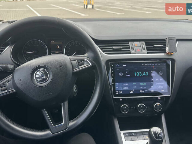 Черный Шкода Октавия, объемом двигателя 1.97 л и пробегом 275 тыс. км за 10200 $, фото 8 на Automoto.ua