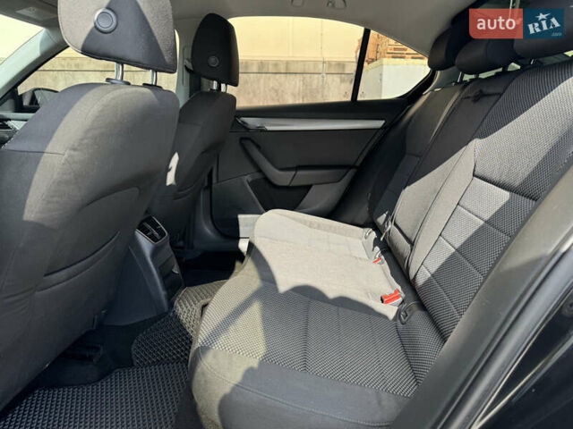 Шкода Октавия 2013 в Львове на Automoto.ua Черный Шкода Октавия, объемом двигателя 1.4 л и пробегом 116 тыс. км за 8990 $, фото 11 на Automoto.ua