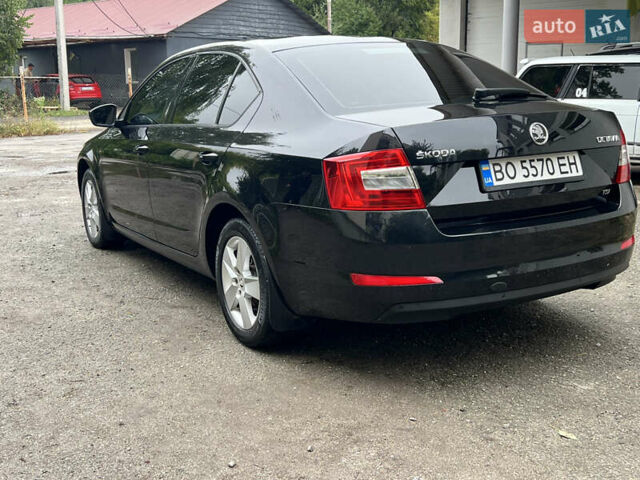 Черный Шкода Октавия, объемом двигателя 1.2 л и пробегом 267 тыс. км за 8500 $, фото 4 на Automoto.ua