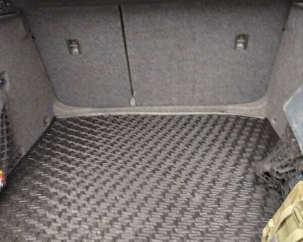 Черный Шкода Октавия, объемом двигателя 1.4 л и пробегом 93 тыс. км за 11000 $, фото 8 на Automoto.ua