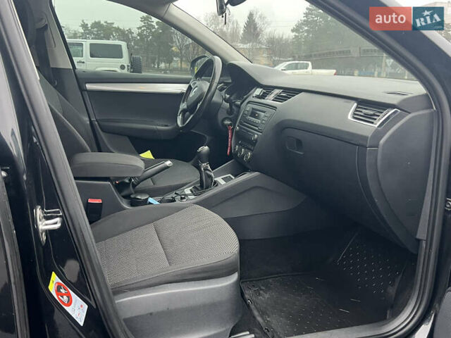 Черный Шкода Октавия, объемом двигателя 1.4 л и пробегом 224 тыс. км за 7400 $, фото 10 на Automoto.ua