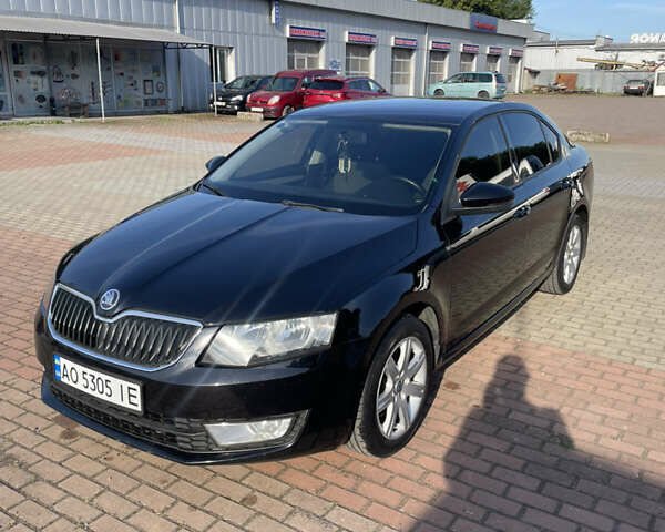 Черный Шкода Октавия, объемом двигателя 1.6 л и пробегом 270 тыс. км за 9600 $, фото 5 на Automoto.ua