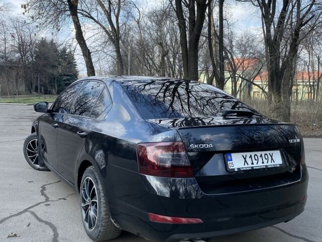 Черный Шкода Октавия, объемом двигателя 1.8 л и пробегом 210 тыс. км за 10300 $, фото 2 на Automoto.ua