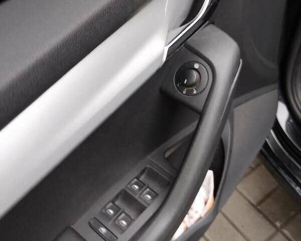 Черный Шкода Октавия, объемом двигателя 1.4 л и пробегом 93 тыс. км за 11000 $, фото 1 на Automoto.ua