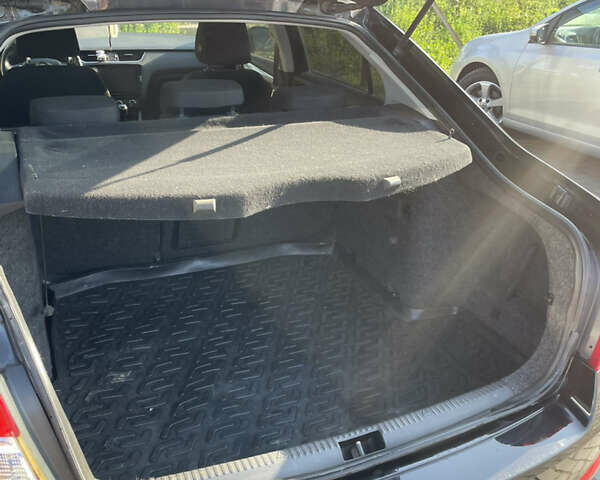 Черный Шкода Октавия, объемом двигателя 1.6 л и пробегом 270 тыс. км за 9600 $, фото 37 на Automoto.ua