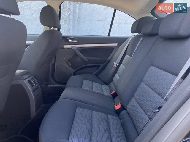 Шкода Октавия 2013 в Вознесенске на Automoto.ua Черный Шкода Октавия, объемом двигателя 1.4 л и пробегом 232 тыс. км за 6900 $, фото 13 на Automoto.ua