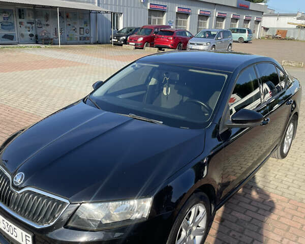 Черный Шкода Октавия, объемом двигателя 1.6 л и пробегом 270 тыс. км за 9600 $, фото 8 на Automoto.ua