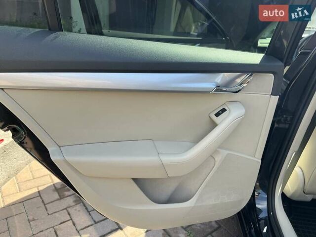 Черный Шкода Октавия, объемом двигателя 1.97 л и пробегом 220 тыс. км за 12300 $, фото 7 на Automoto.ua