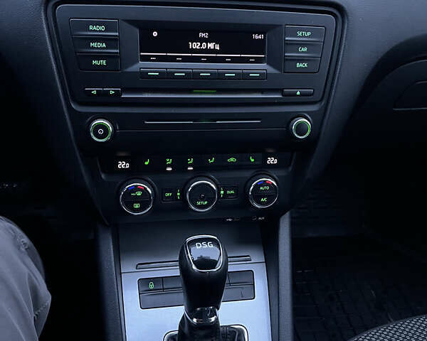 Черный Шкода Октавия, объемом двигателя 1.8 л и пробегом 90 тыс. км за 10900 $, фото 8 на Automoto.ua