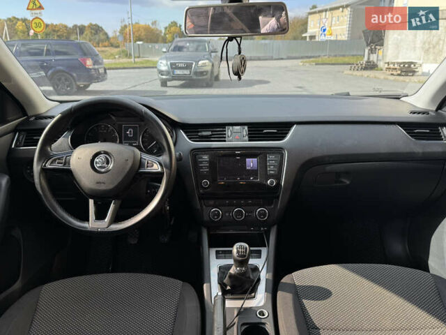 Шкода Октавия 2013 в Львове на Automoto.ua Черный Шкода Октавия, объемом двигателя 1.4 л и пробегом 116 тыс. км за 8990 $, фото 12 на Automoto.ua