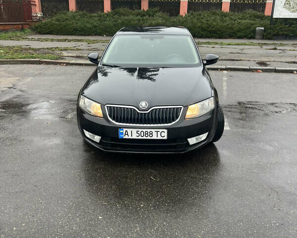 Черный Шкода Октавия, объемом двигателя 1.4 л и пробегом 224 тыс. км за 7400 $, фото 1 на Automoto.ua