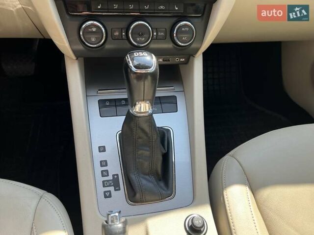 Черный Шкода Октавия, объемом двигателя 1.97 л и пробегом 220 тыс. км за 12300 $, фото 5 на Automoto.ua