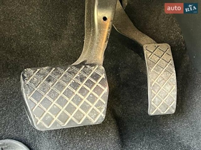 Черный Шкода Октавия, объемом двигателя 1.97 л и пробегом 220 тыс. км за 12300 $, фото 24 на Automoto.ua