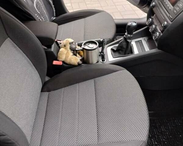 Черный Шкода Октавия, объемом двигателя 1.4 л и пробегом 93 тыс. км за 11000 $, фото 10 на Automoto.ua